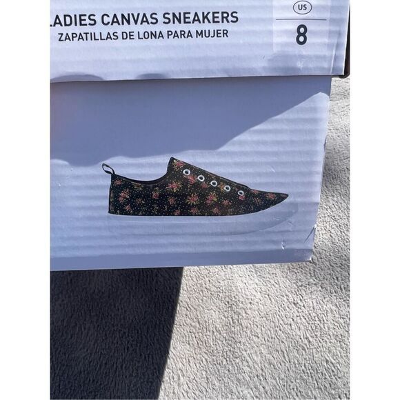 Serra Ladies Floral Print Canvas Sneakers Woman’s Size 8 NEW - Picture 3 of 11